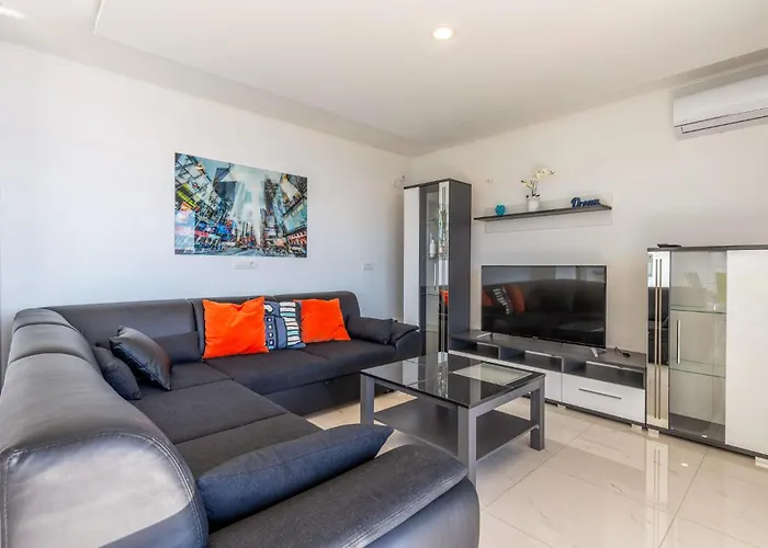 2 Bedroom Beautiful In 公寓 波威尔