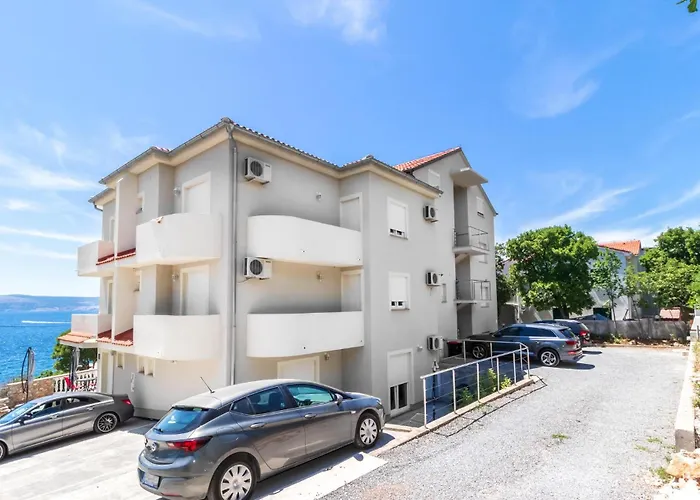 2 Bedroom Beautiful In *